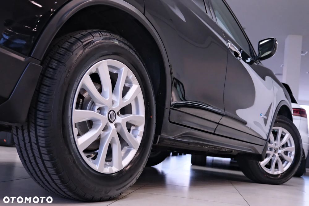 Nissan Rogue - 16