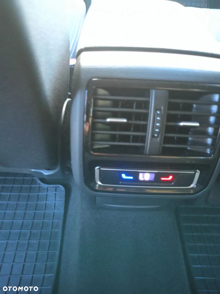 Volkswagen Passat Variant 2.0 TDI BMT Comfortline DSG - 17