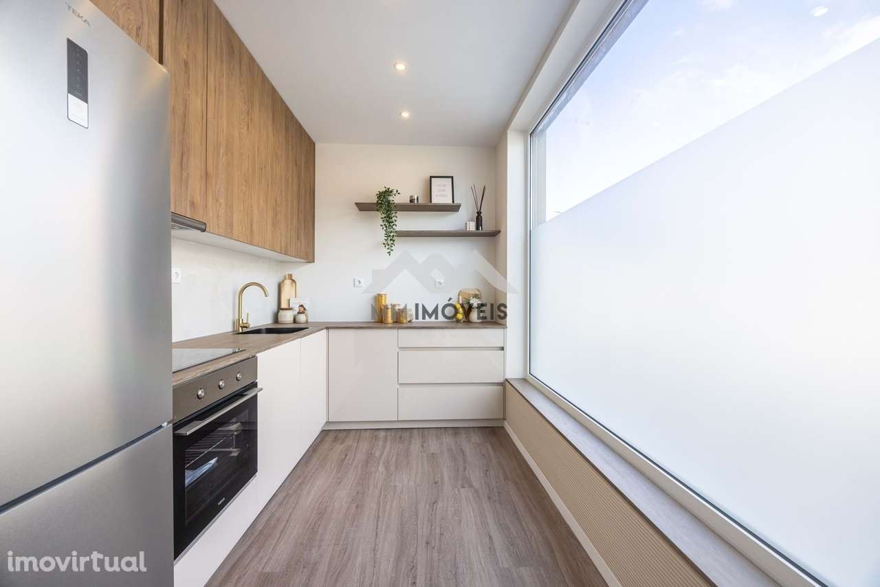 Apartamento T2 | Renovado | 3 Frentes | Investimento | Gondomar - Grande imagem: 2/29