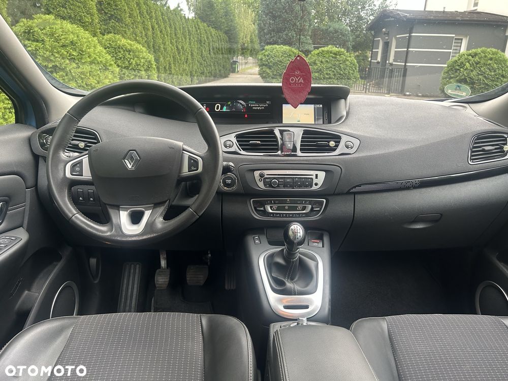 Renault Scenic - 8