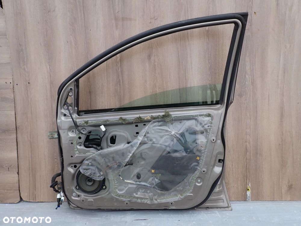 NISSAN NOTE E11 06-12 DRZWI PRZEDNIE PRAWE C30 - 9