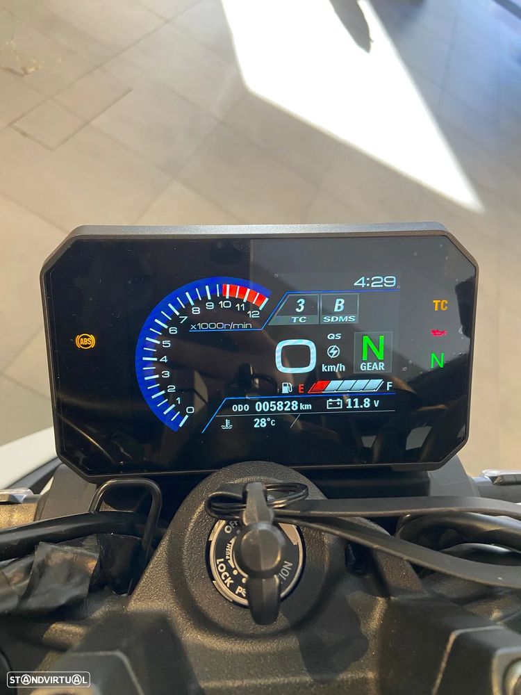 Suzuki GSX - 5