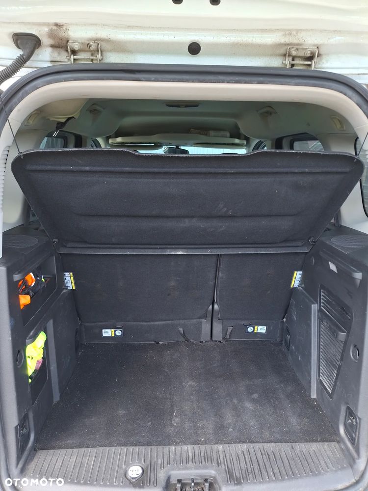 Ford Tourneo Courier - 5