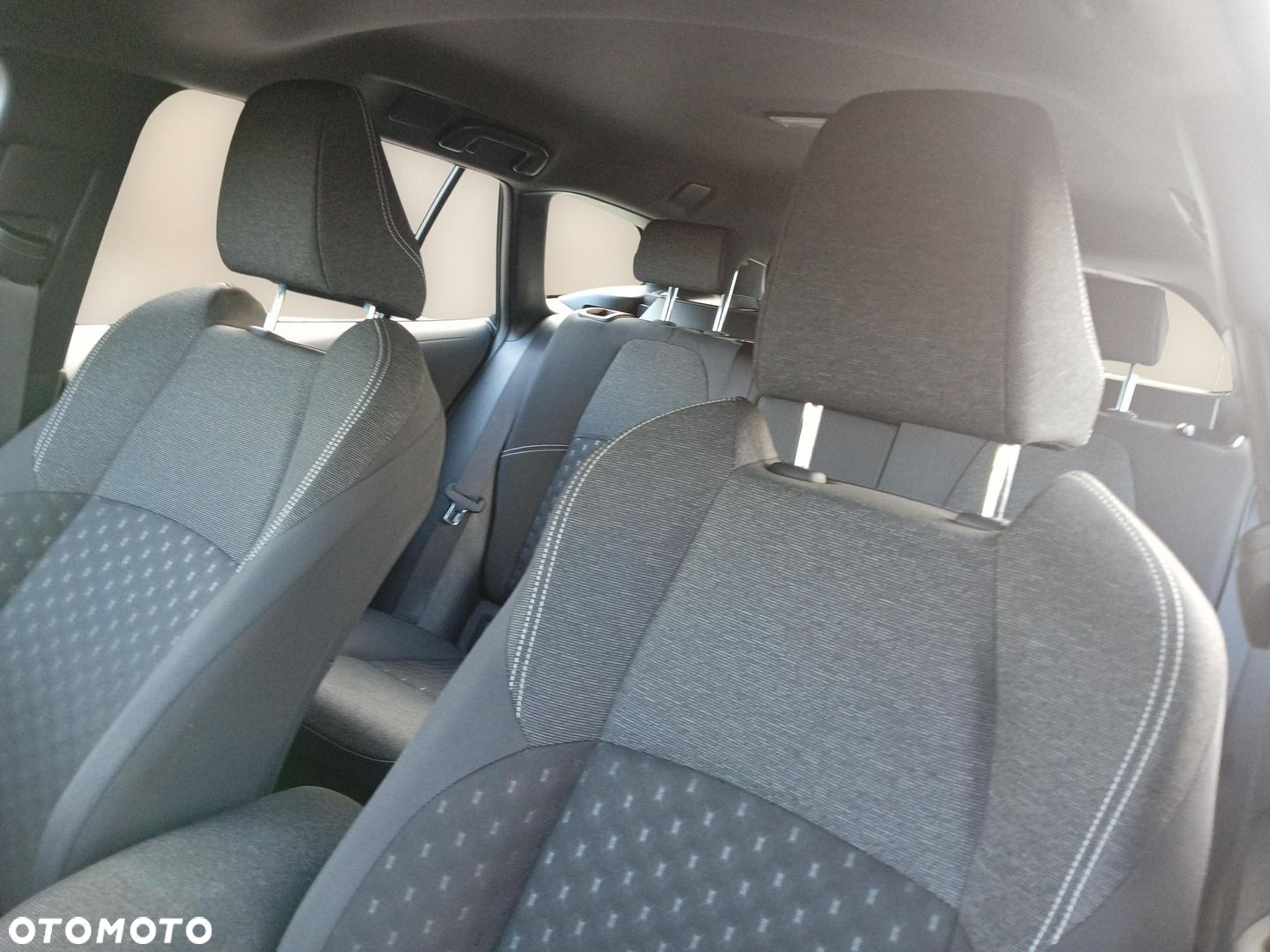 Toyota Corolla - 16