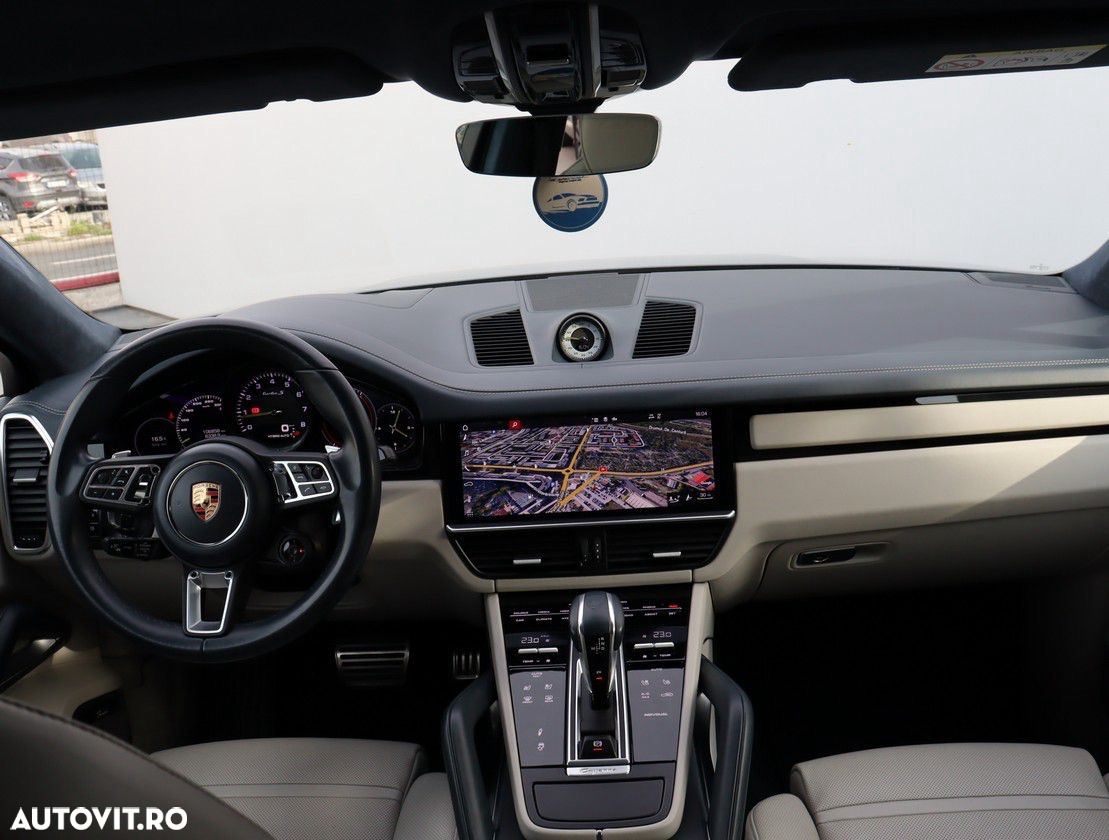 Porsche Cayenne Coupe - 21