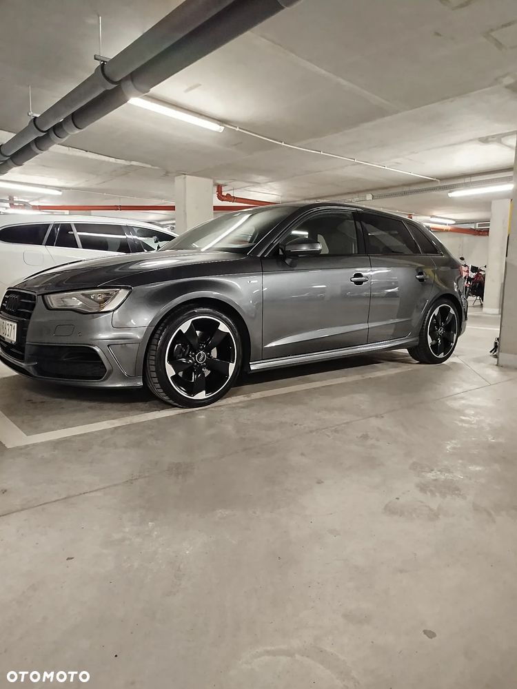 Audi A3 Sportback 2.0 TDI (clean diesel) quattro S tronic Ambiente - 19