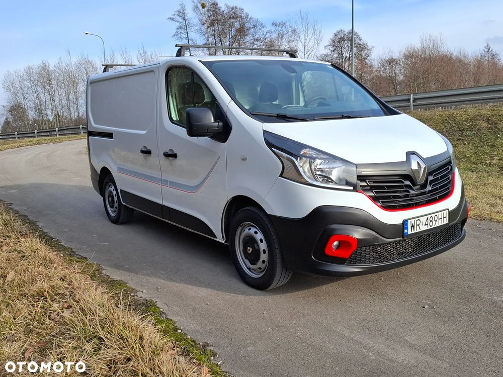 Renault TRAFIC - 2
