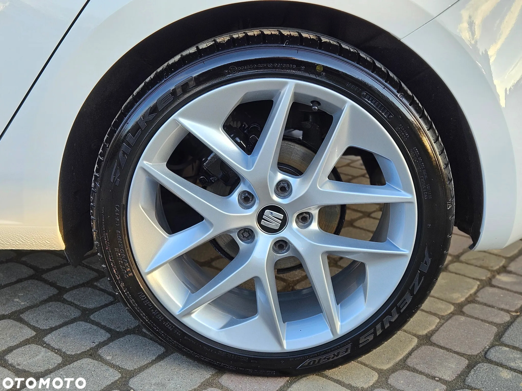 Seat Leon 2.0 TDI DPF FR Black Matt Edition - 13