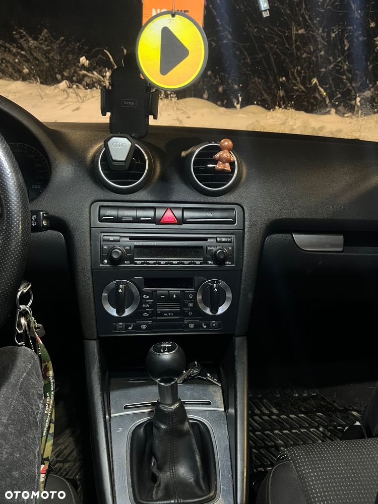 Audi A3 Sportback 1.9 TDI Attraction - 8