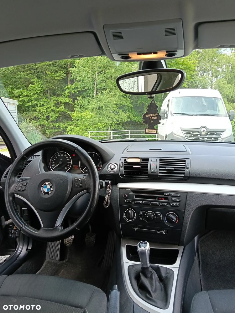 BMW Seria 1 118d - 5