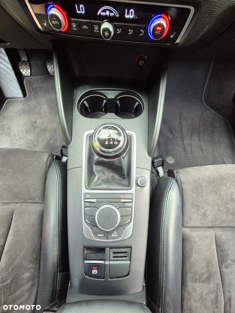 Audi A3 Sportback 2.0 TDI (clean diesel) quattro Attraction - 12