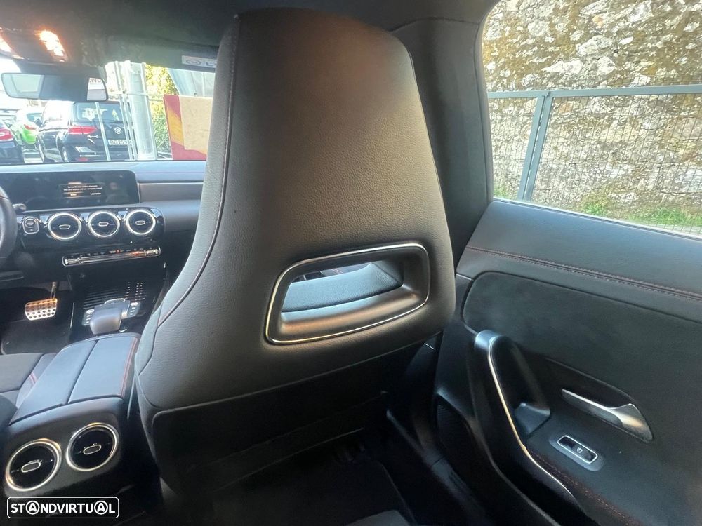 Mercedes-Benz CLA 180 d Shooting Brake AMG Line Aut. - 13