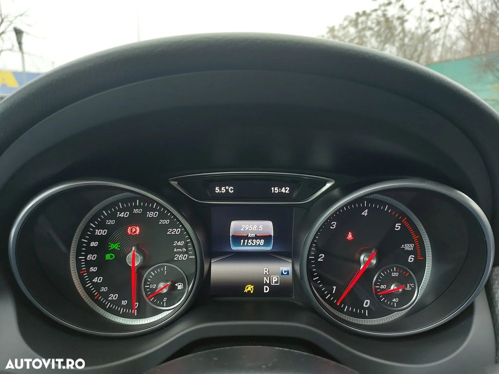 Mercedes-Benz GLA 200 d 4MATIC Aut. - 17