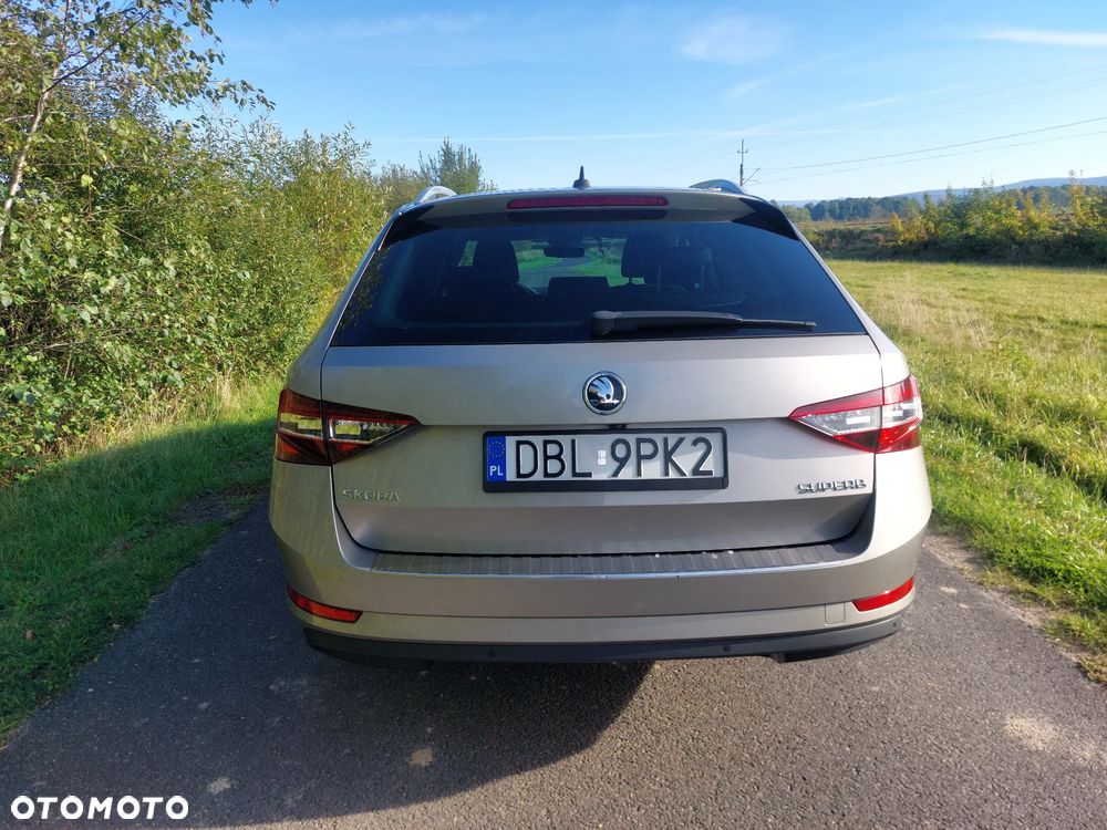 Skoda Superb 1.6 TDI Style - 4