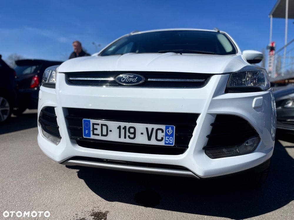 Ford Kuga 2.0 TDCi 2x4 Titanium - 6
