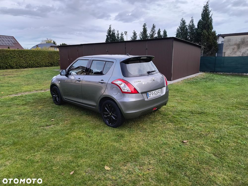 Suzuki Swift - 4