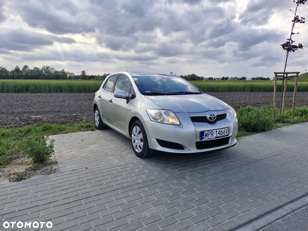 Toyota Auris 1.6 VVT-i Luna - 1