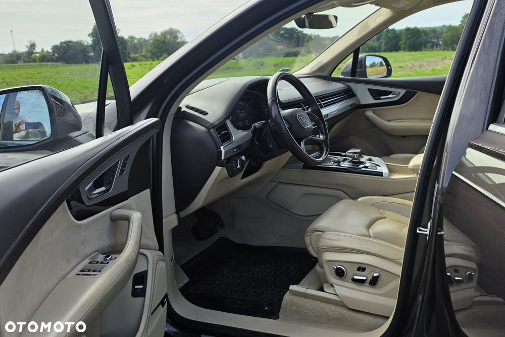 Audi Q7 - 4