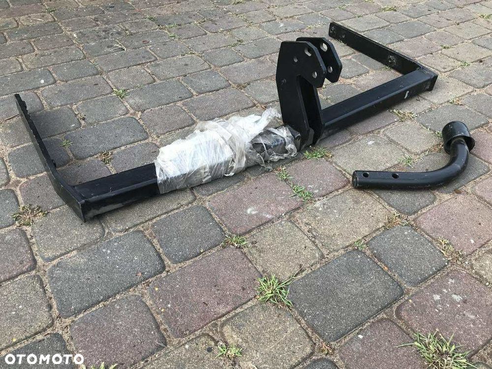 Hak holowniczy Skoda Octavia 2 Sedan - 3