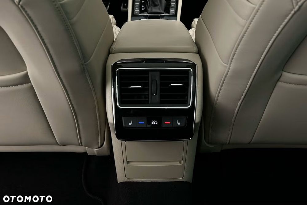 Skoda Superb 2.0 TDI 4x4 DSG L&K - 29