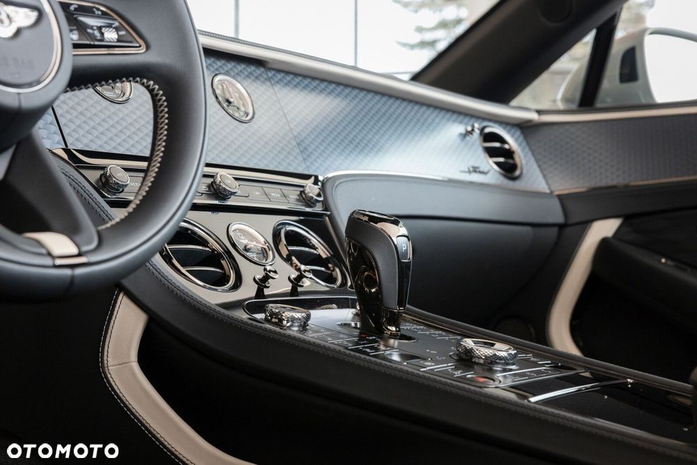 Bentley Continental GT - 18