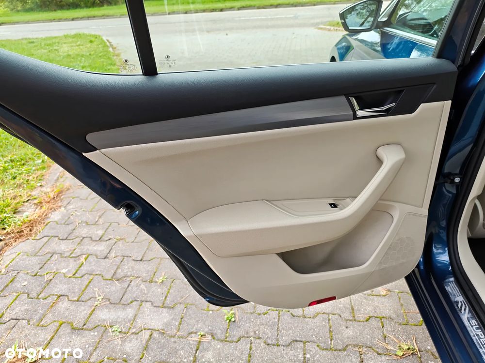 Skoda Superb 2.0 TSI 4x4 Style DSG - 23