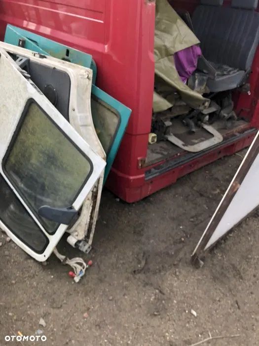 Ćwiartka karoserii tył lewy prawy mercedes vario 2010r - 1