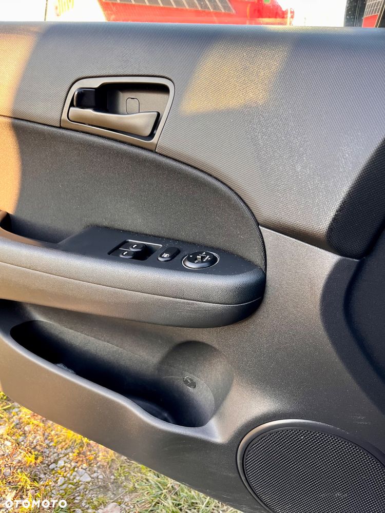 Hyundai i30 1.4 Classic + - 10