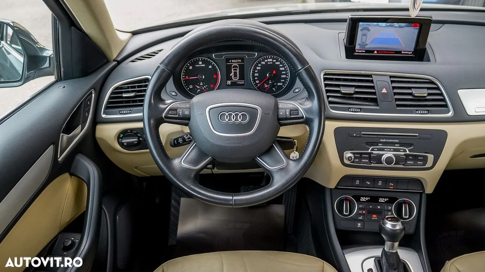 Audi Q3 2.0 TDI Quattro S tronic sport - 11