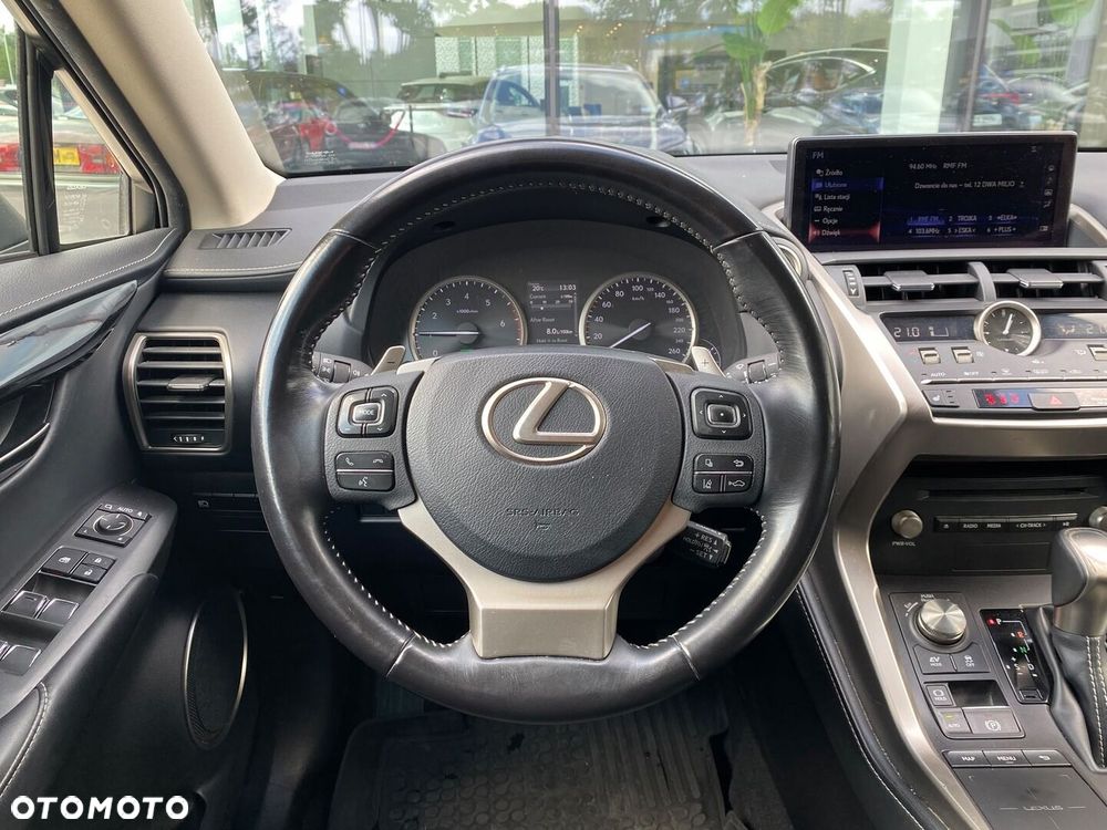 Lexus NX 300h Business Edition AWD - 14