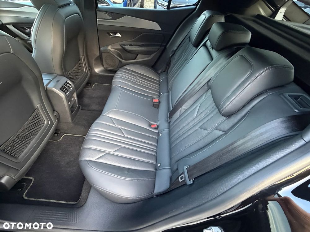 Peugeot 408 225 e-DSC7 GT - 29