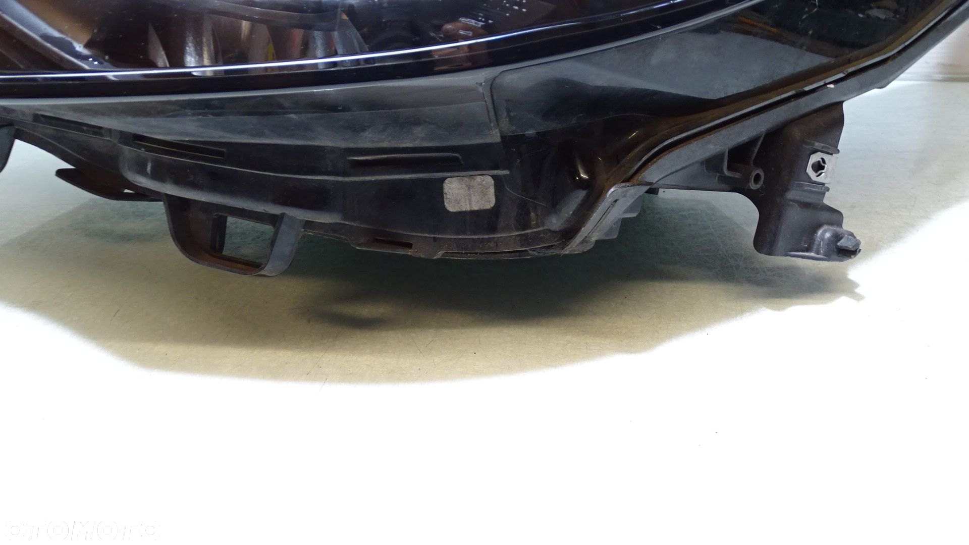 LAMPA LEWA PRZEDNIA OPEL ASTRA V   39111149 - 5