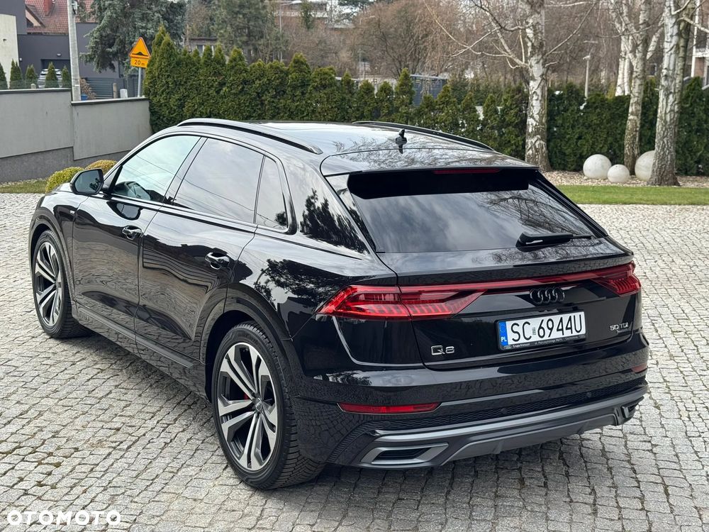 Audi Q8 - 7