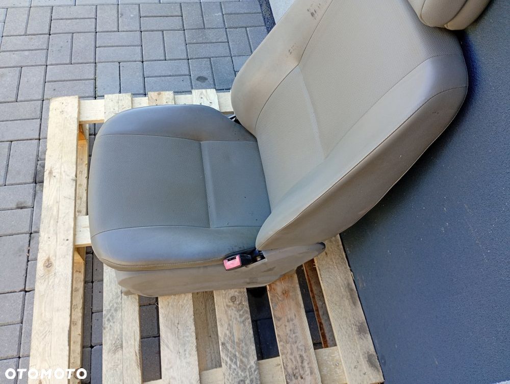 fotel przedni prawy pasażera zapinka vw crafter sprinter w906 2006-2017 - 11