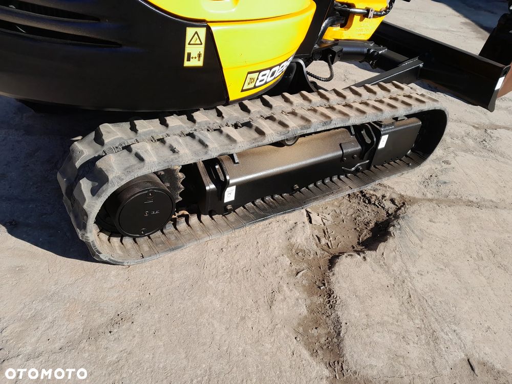 JCB 8026 - 20