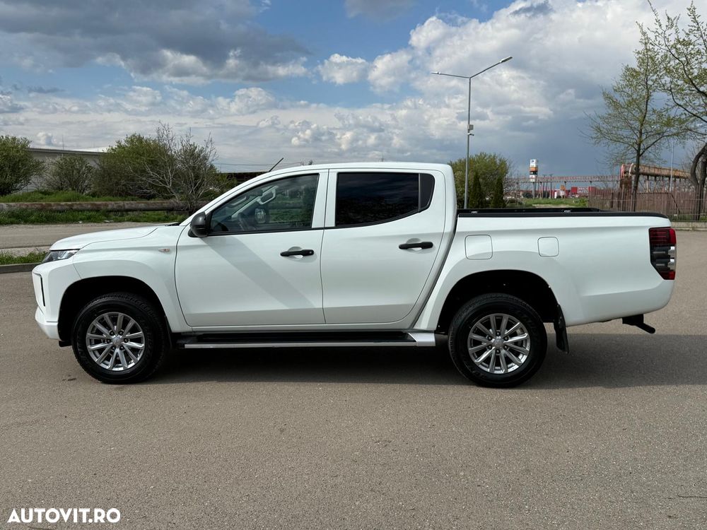 Mitsubishi L200 Double Cab 2.2 DI-D M/T Instyle - 10