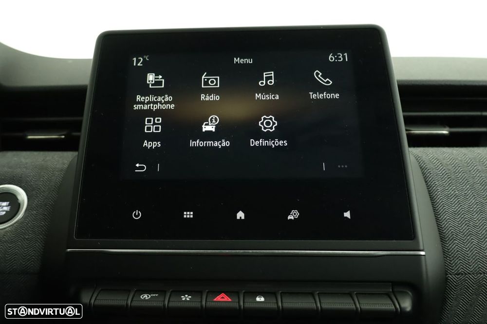 Renault Clio 1.0 TCe Techno Bi-Fuel - 10