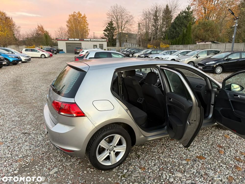Volkswagen Golf - 14