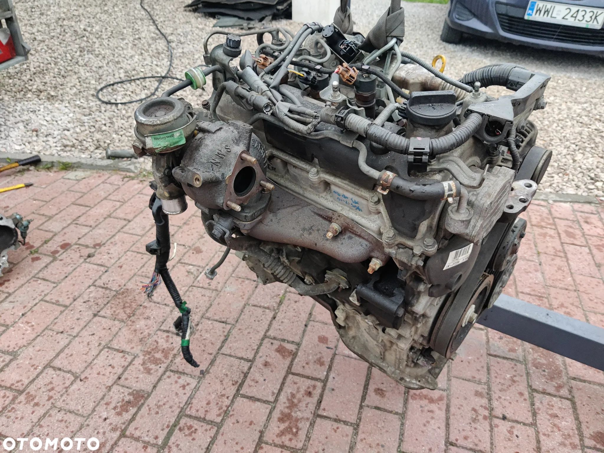 Kompletny silnik Toyota Yaris II Auris 1.4 D4D 1N-P72R - 1