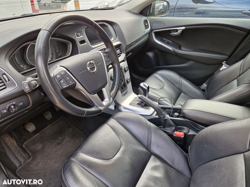 Volvo V40 D2 Inscription - 15