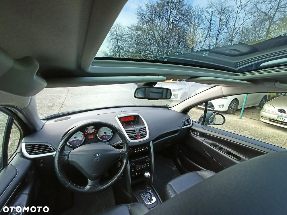 Peugeot 207 - 25