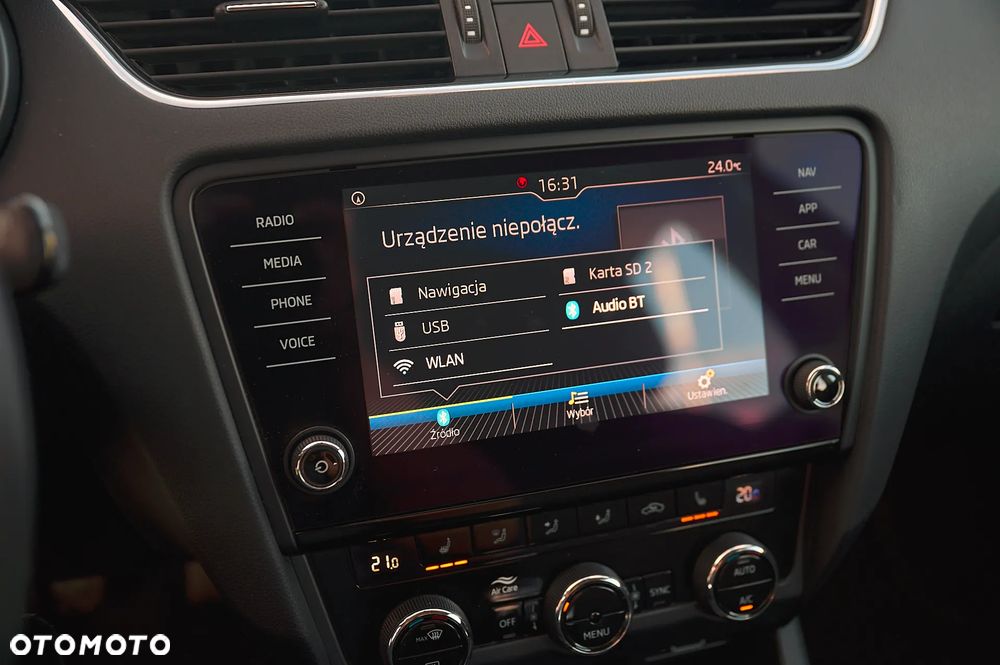 Skoda Octavia 1.6 TDI DSG Ambition - 28