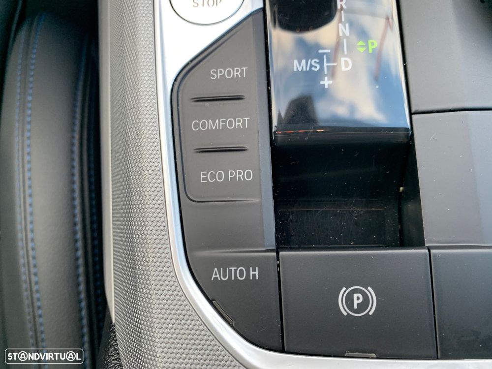 BMW 320 d Pack M Shadow Auto - 30