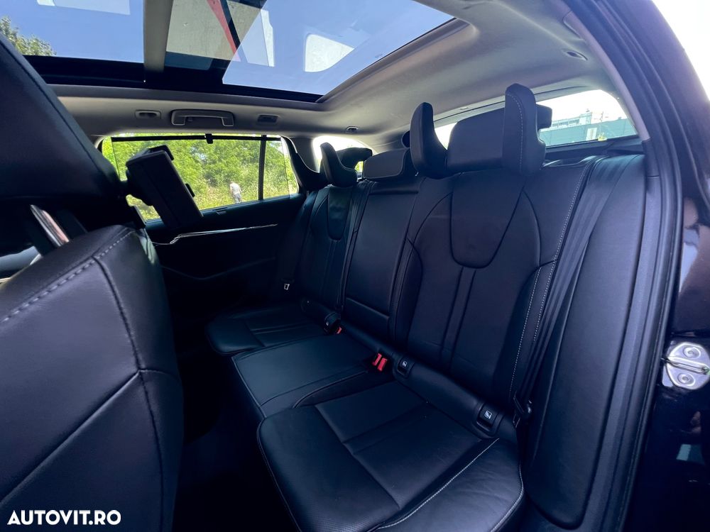 Skoda Octavia 2.0 TDI DSG Exclusive Plus - 12