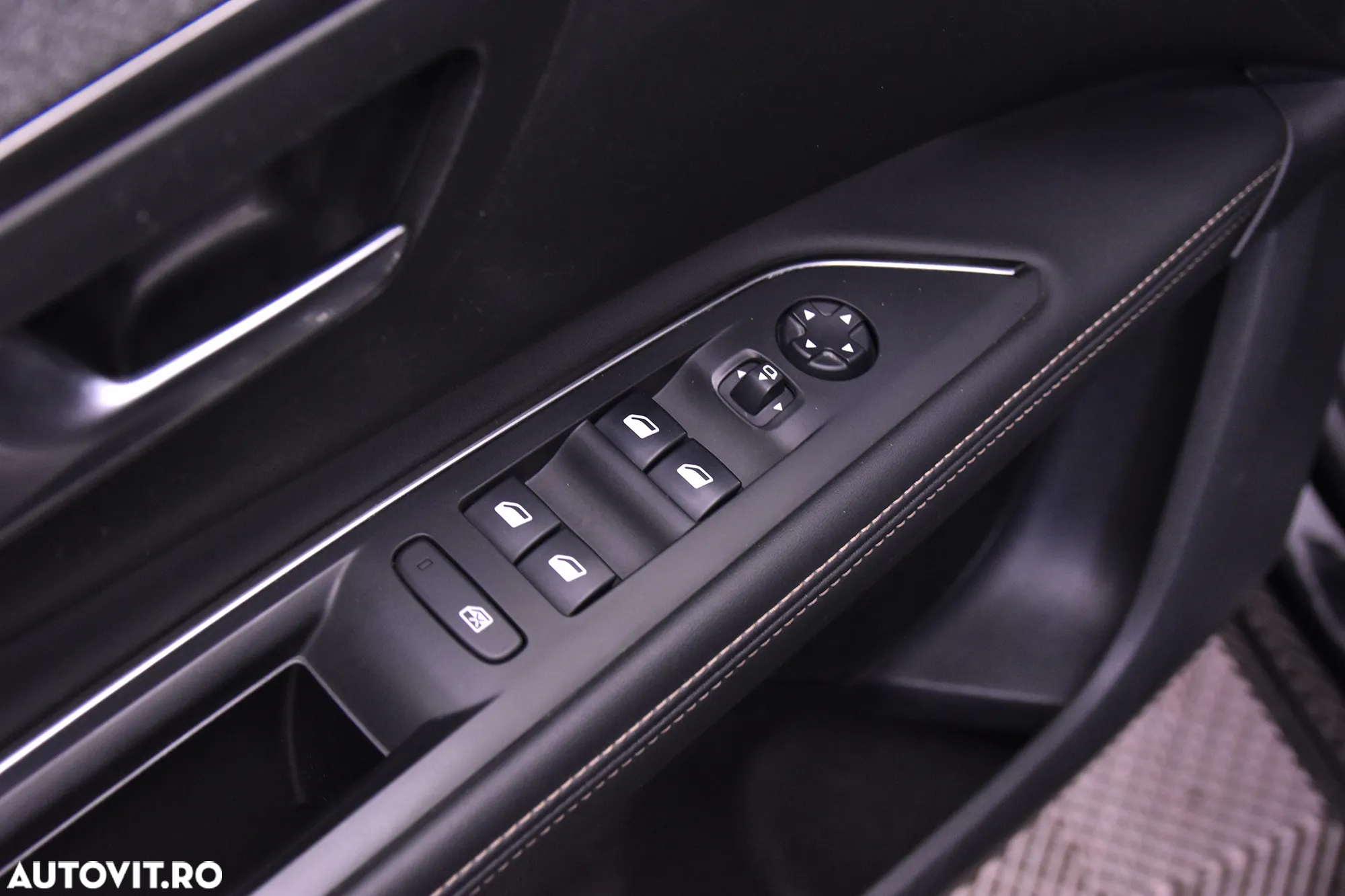 Peugeot 5008 BlueHDI 130 EAT8 GT - 15