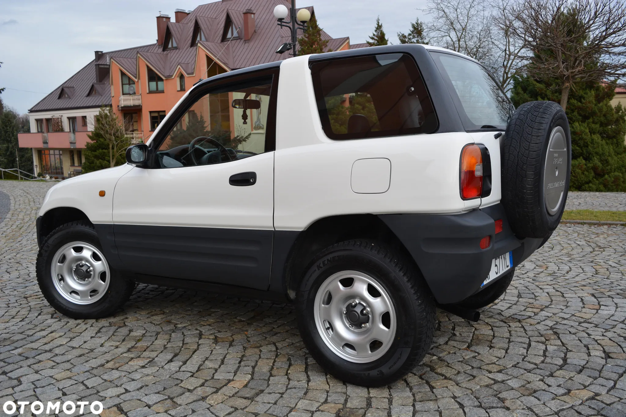 Toyota RAV4 2.0 - 36