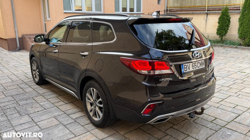Hyundai Grand Santa Fe 2.2 CRDi ISG 4WD Aut. Luxury - 4