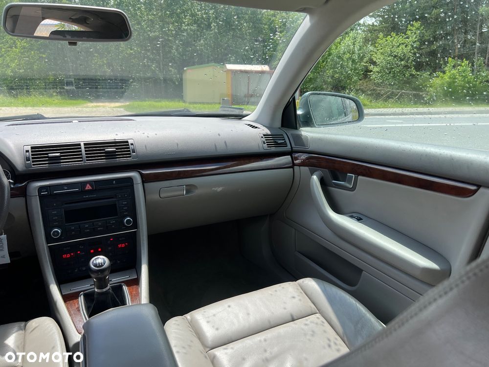 Audi A4 Avant 2.0 TDI - 8