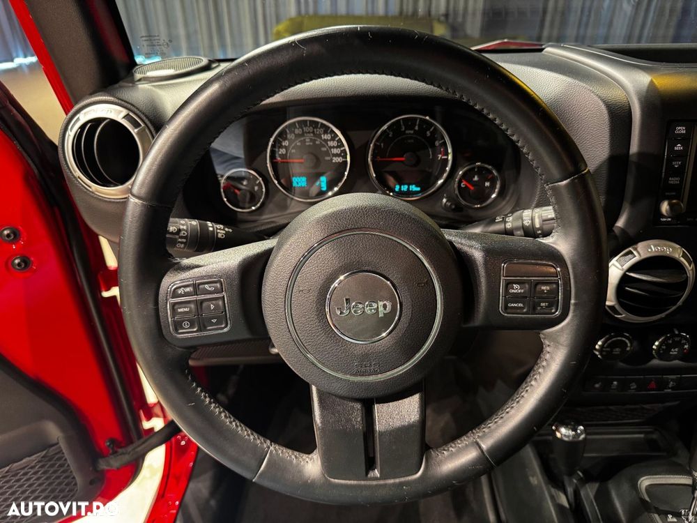 Jeep Wrangler 3.6 V6 AT Rubicon - 23