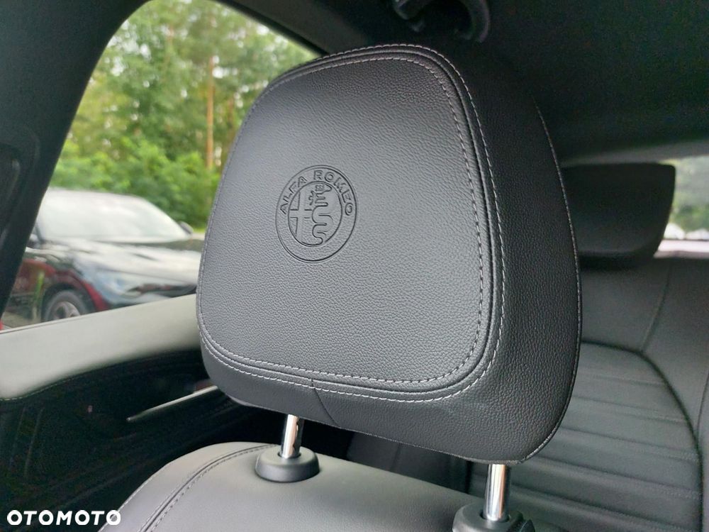 Alfa Romeo Stelvio 2.9 Bi Turbo V6 Quadrifoglio Q4 - 29
